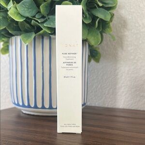 MONAT Pore Refiner